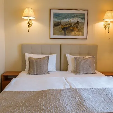 Botel Onriver - Ms Cezanne Budapeste