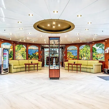 Botel Onriver - Ms Cezanne 4*