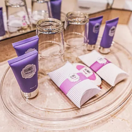 Onriver - Ms Cezanne 부다페스트