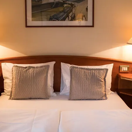 Hotel en barco Onriver - Ms Cezanne
