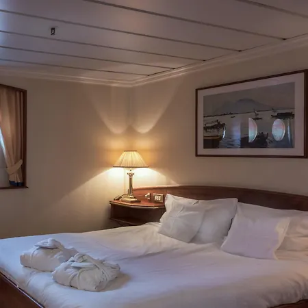 Onriver - Ms Cezanne 4*