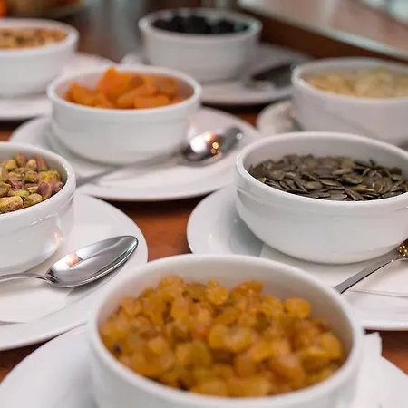 Botel Onriver - Ms Cezanne 4*