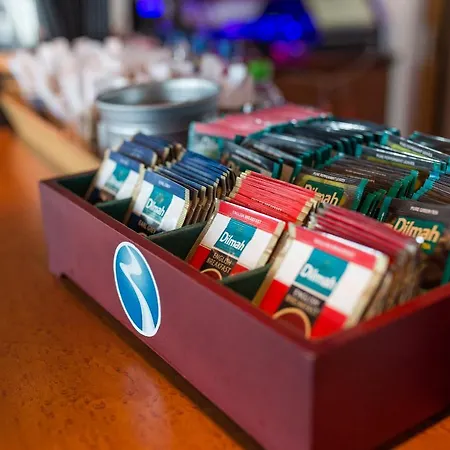 Onriver - Ms Cezanne Botel 4*