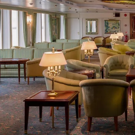 Onriver - Ms Cezanne 4*