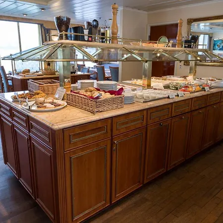 Onriver - Ms Cezanne 4* Budapeste