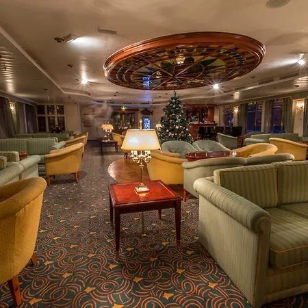 Onriver - Ms Cezanne Botel Budapeste