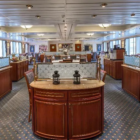 Hotel en barco Onriver - Ms Cezanne Budapest