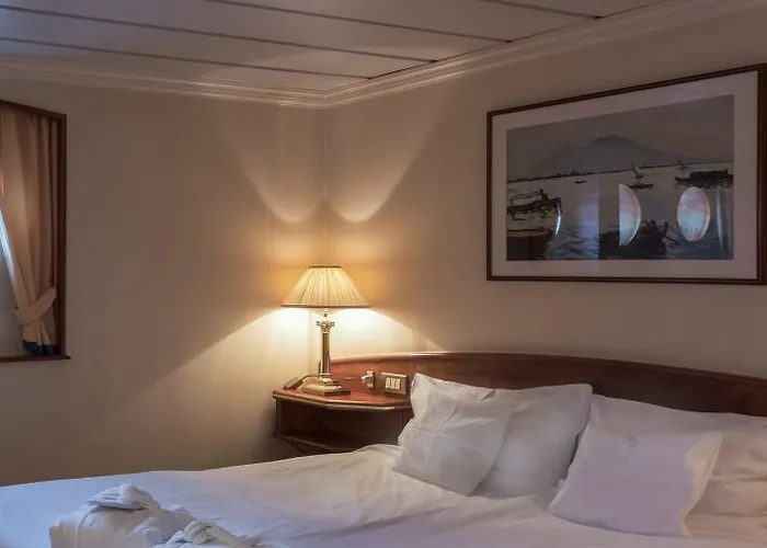 Onriver - Ms Cezanne 4*