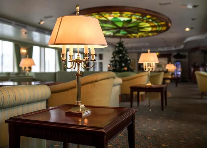 Onriver - Ms Cezanne 4*