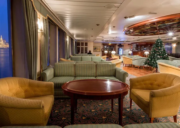 Onriver - Ms Cezanne