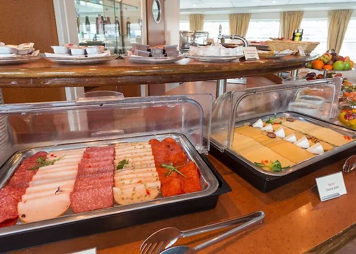 Onriver - Ms Cezanne 4* Budapesta